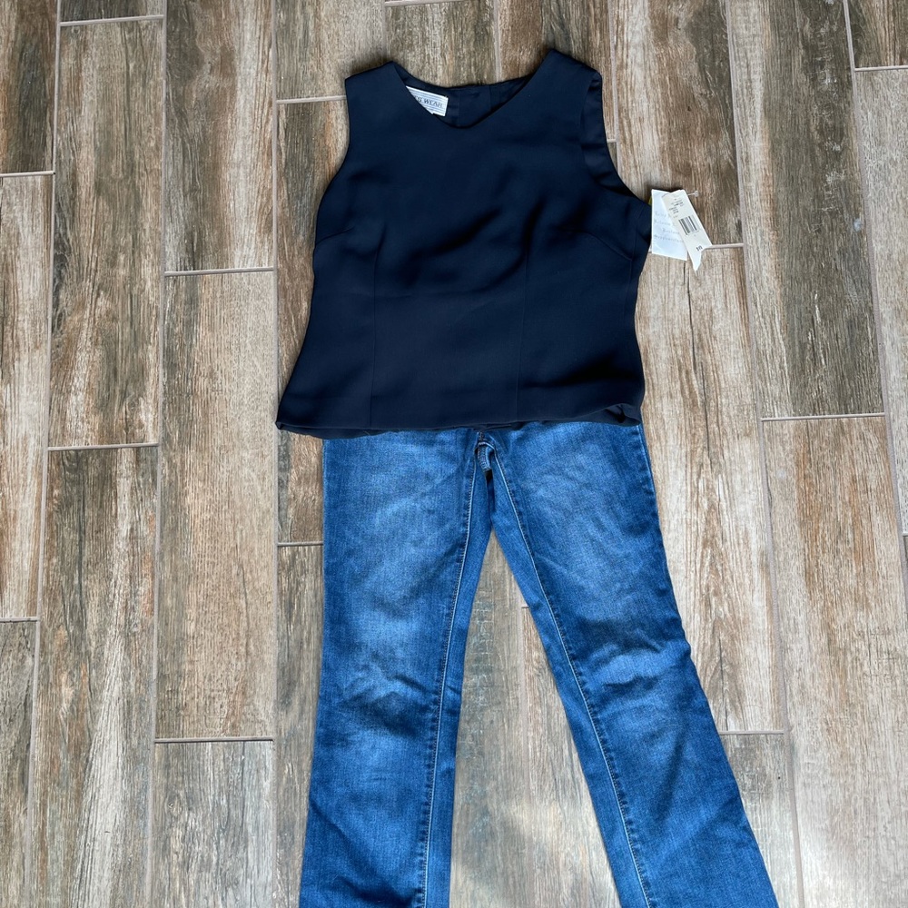 SOLD 3 for $20 NWT Jones Wear Top